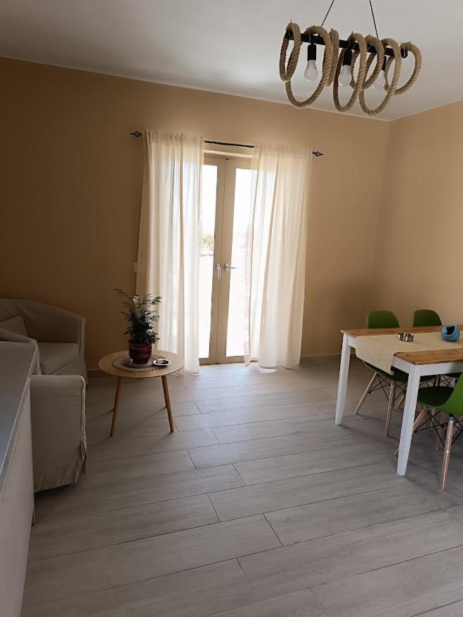 Milolithos Paleochora Apartment ภายนอก รูปภาพ