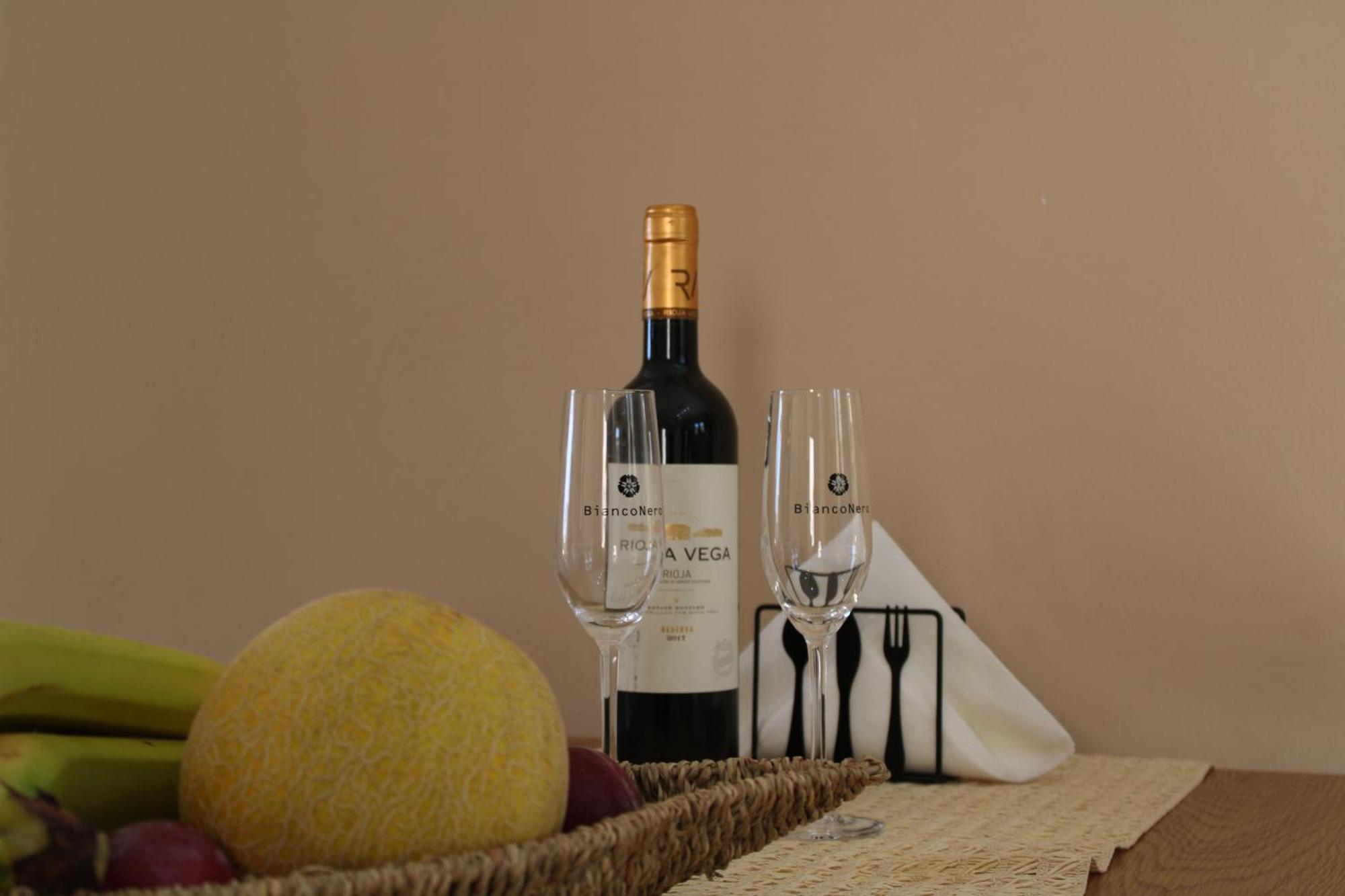 Milolithos Paleochora Apartment ภายนอก รูปภาพ